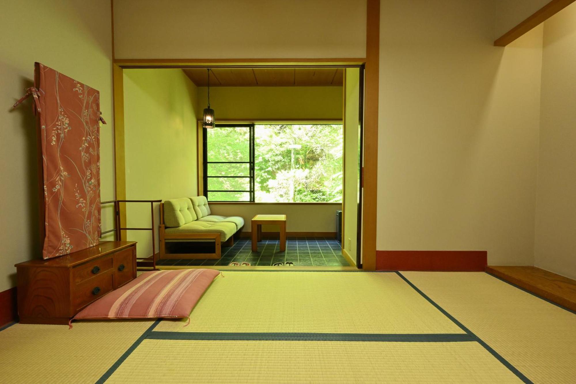 Osakaya Ryokan Kusatsu  Extérieur photo