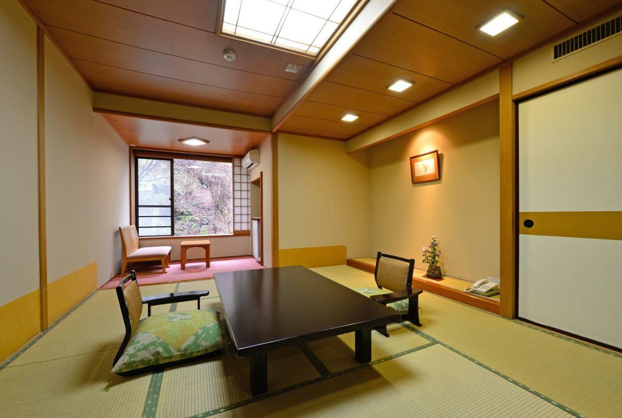 Osakaya Ryokan Kusatsu  Extérieur photo